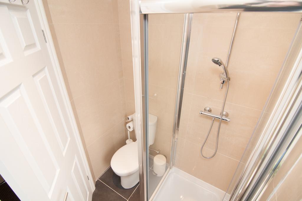 Warren House Apartment ดอนคาสเตอร์ ภายนอก รูปภาพ