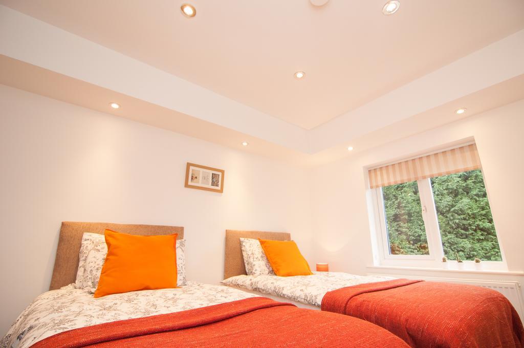 Warren House Apartment ดอนคาสเตอร์ ภายนอก รูปภาพ